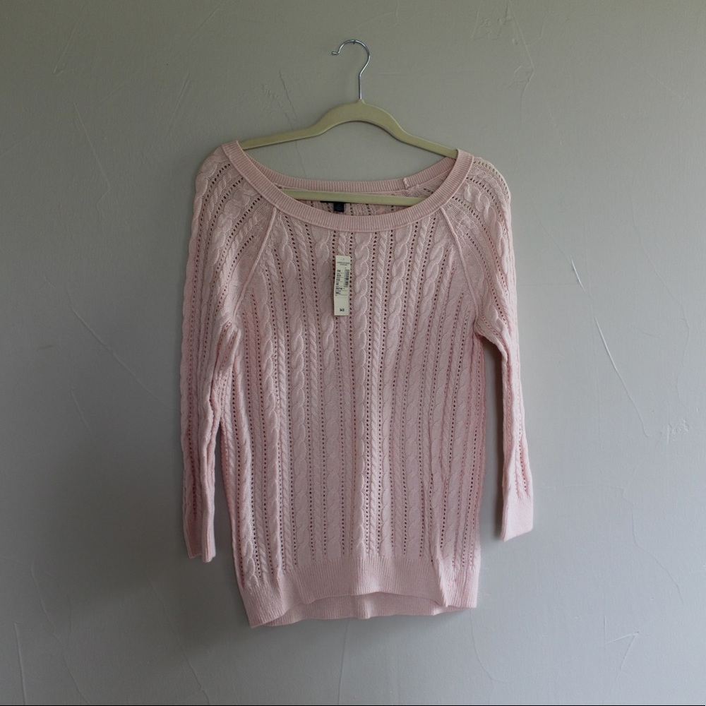American Eagle Outfitters sweater! Size small!